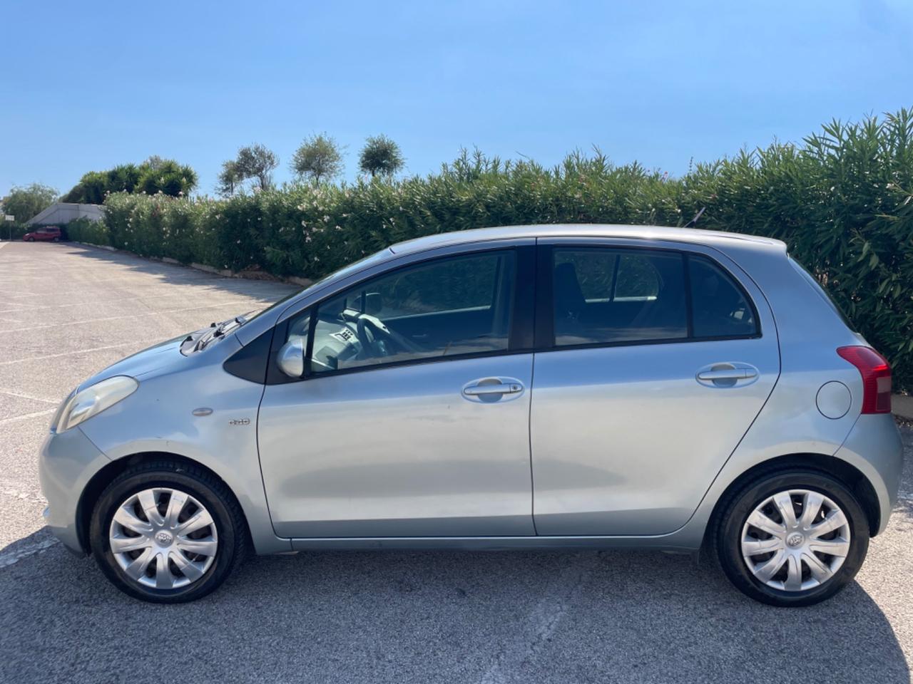 Toyota Yaris 1.4 D-4D 5 porte Sol 90 CV