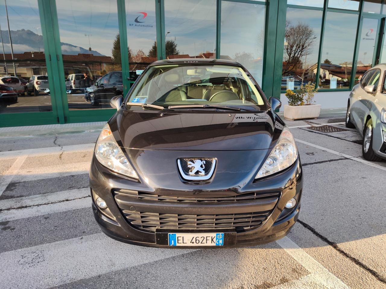 Peugeot 207 1.4 HDi 70CV 5p. NEOPATENTATI