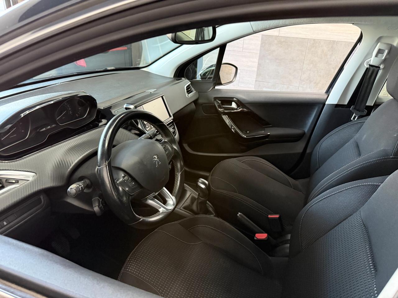 Peugeot 208 BlueHDi 75 5 porte Allure