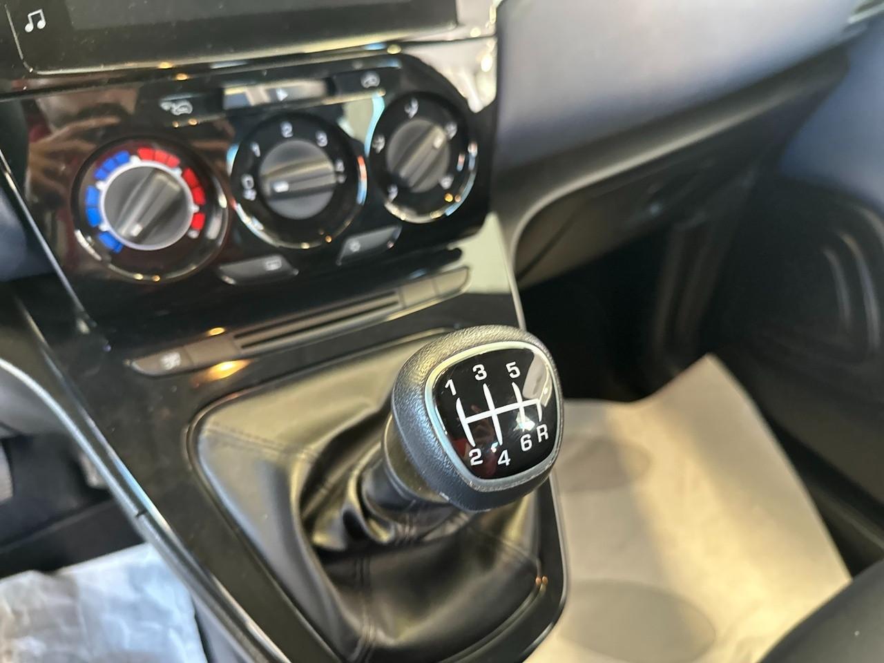 LANCIA Ypsilon III 2021 - Ypsilon 1.0 firefly hybrid Platino s&s 70cv