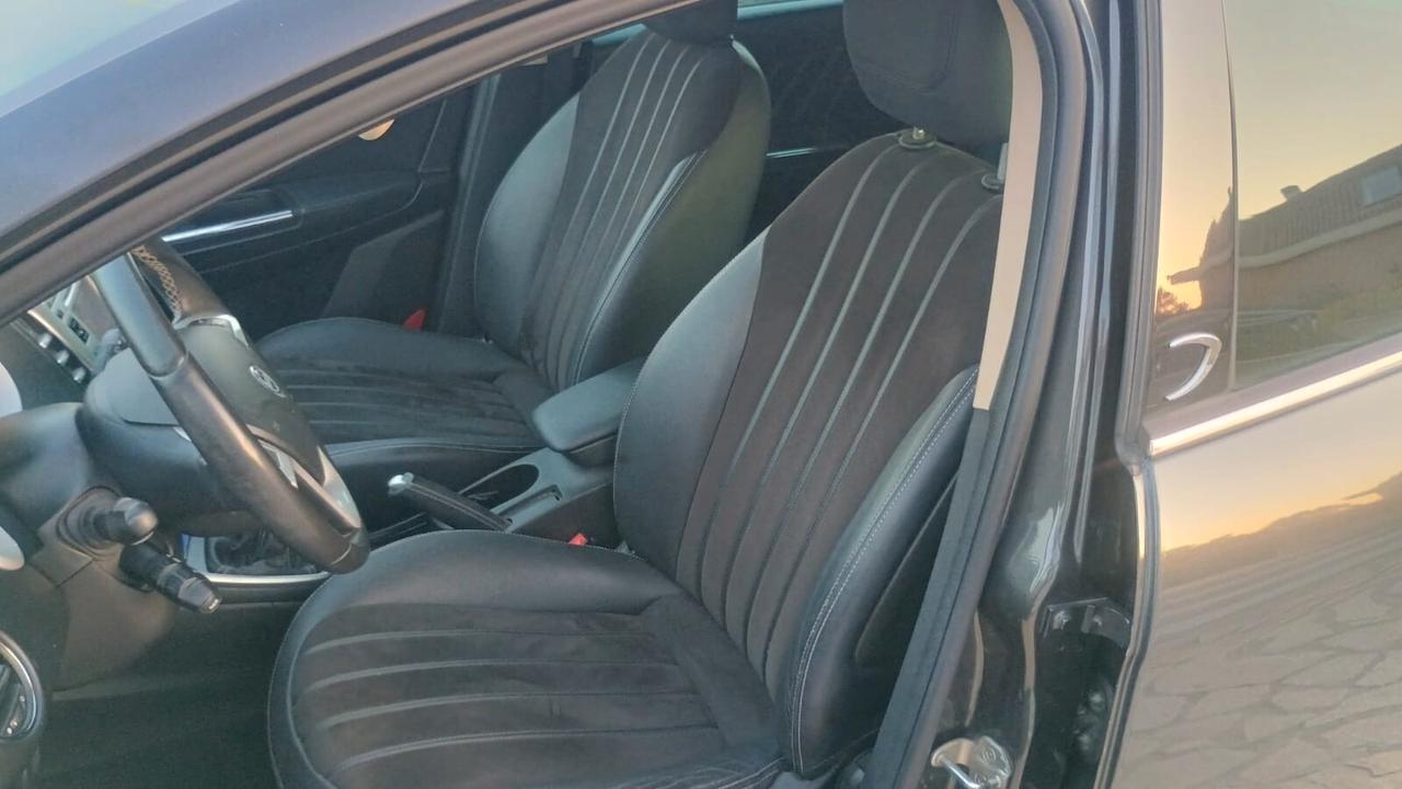 Lancia Delta 1.4 T-Jet 120 CV Platino Ecochic GPL