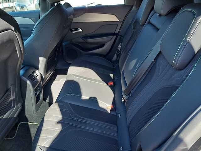 Peugeot 308 Plug-in Hybrid 225 e-EAT8 SW GT