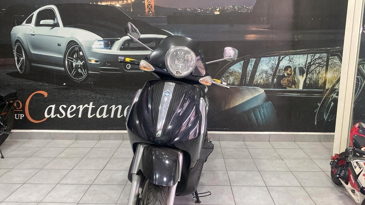 Piaggio Beverly 400 i.e.