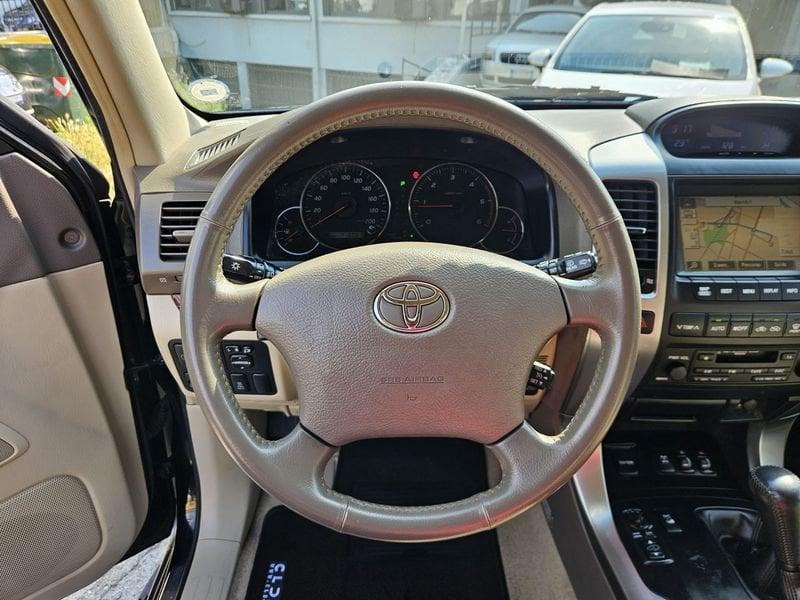 Toyota Land Cruiser 5p 3.0 d4-d Auto 7POSTI GANCIO TRAINO