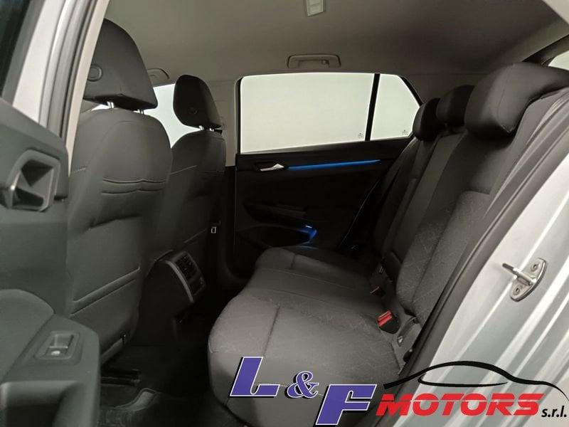 Volkswagen Golf 8 2.0 TDI R-Line DSG