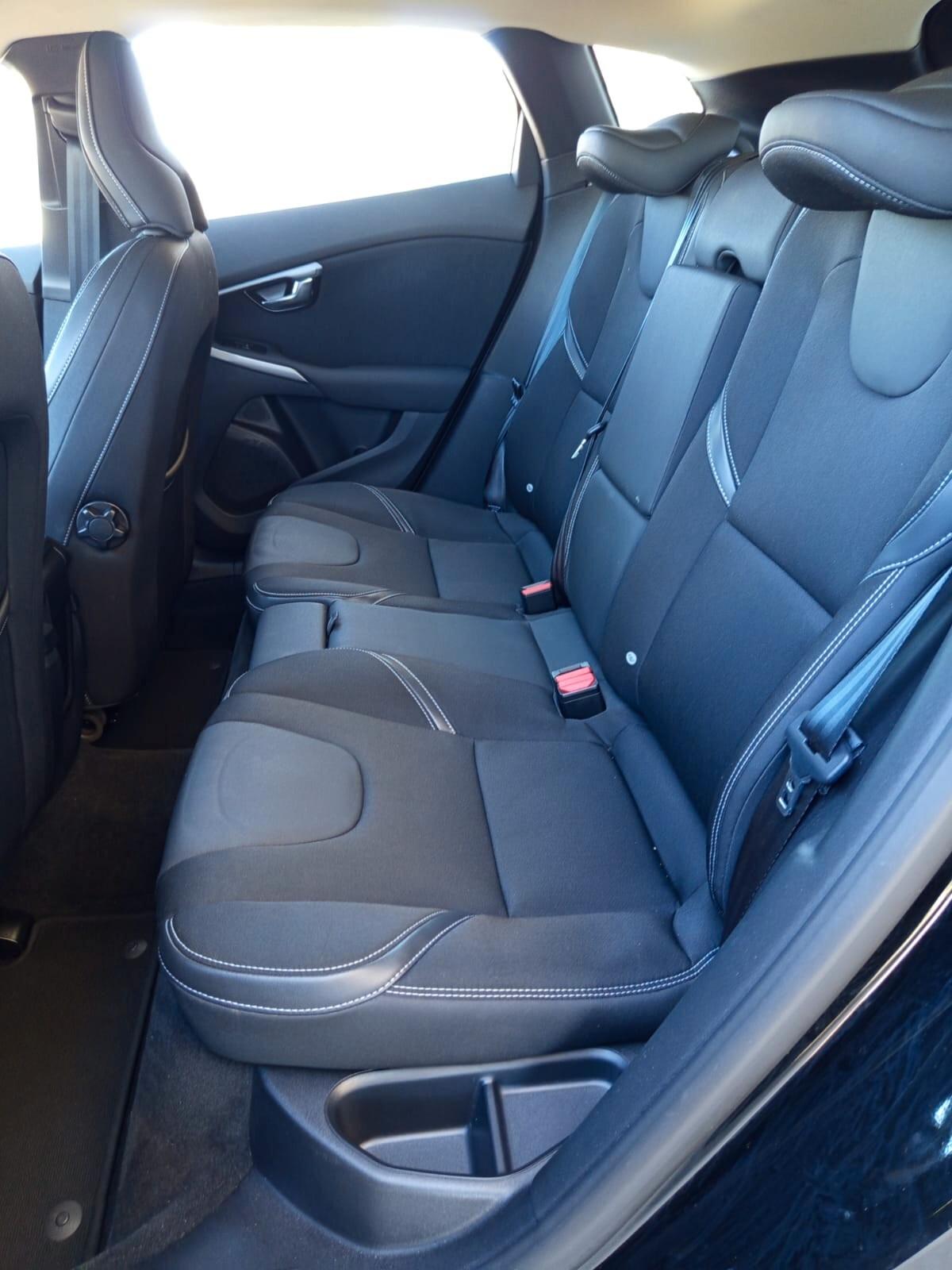 Volvo V40 D2 Business Plus