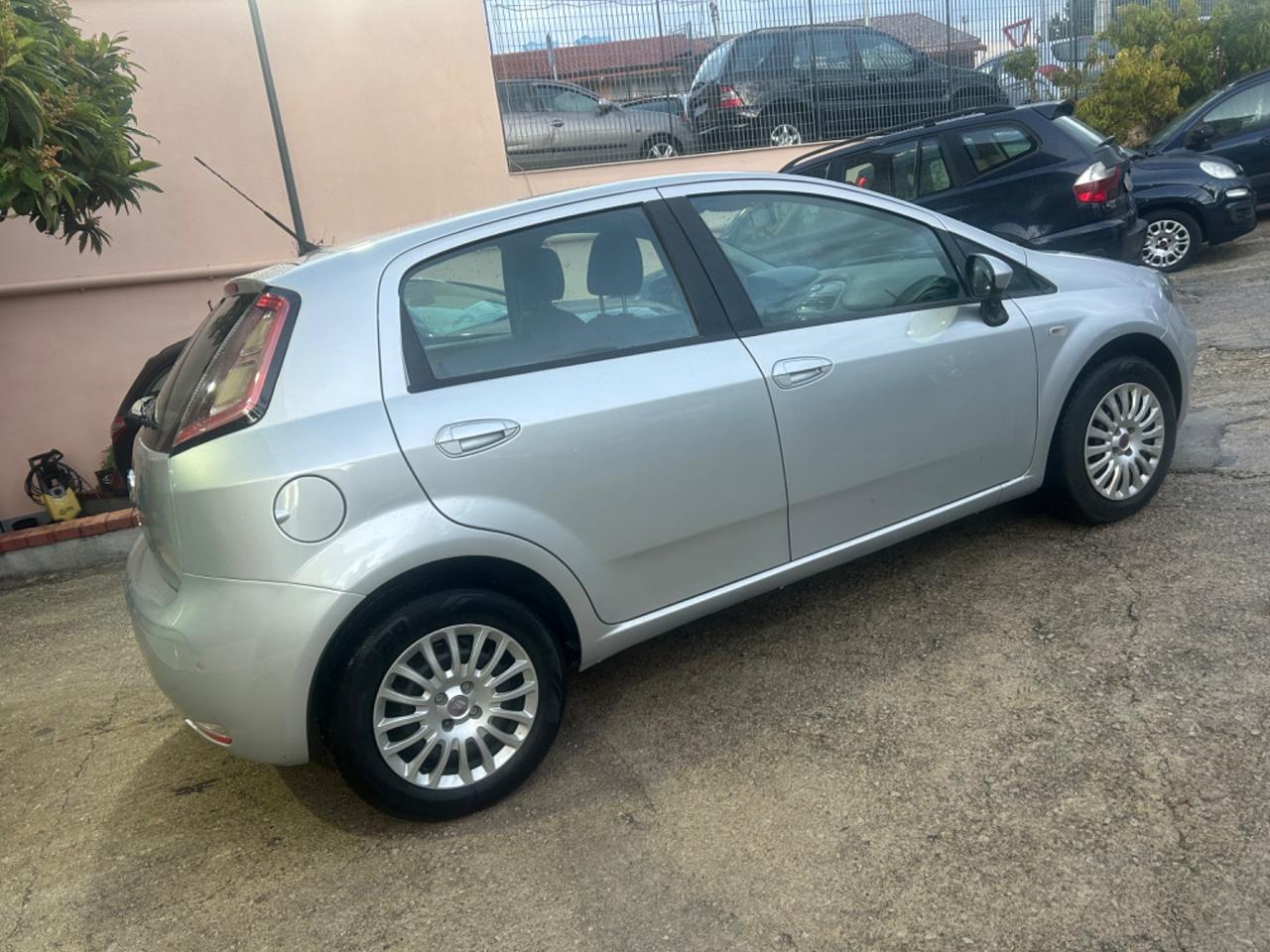 Fiat Punto 1.3 MJT II 75 CV 5 porte Lounge