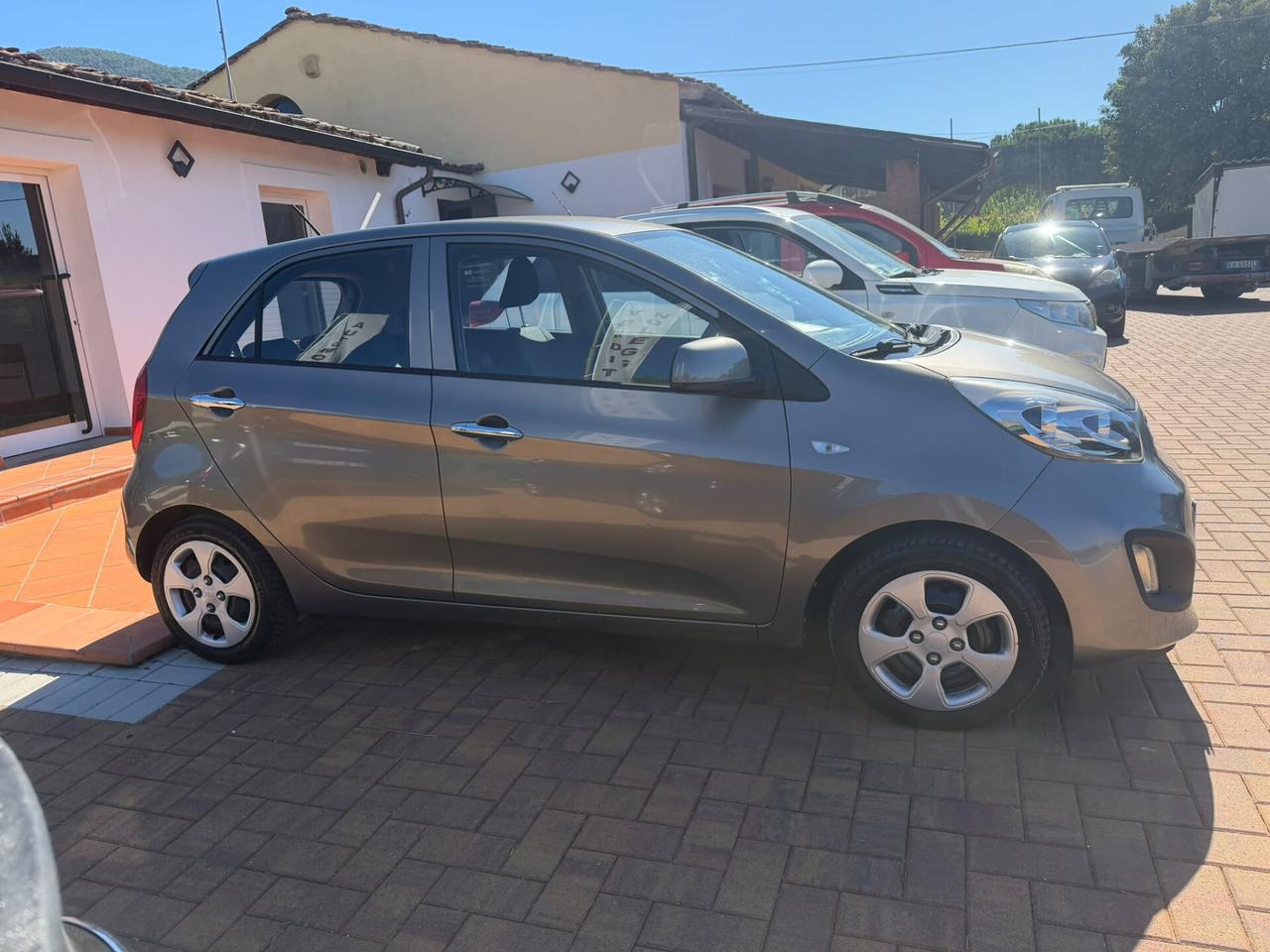Kia Picanto GLAM
