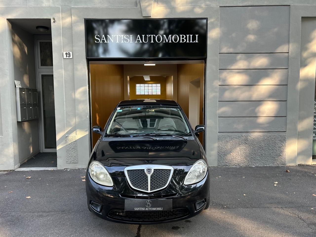 Lancia Ypsilon 1.2 8v Argento 69cv EURO 5 | NEOPATENTATI!!!