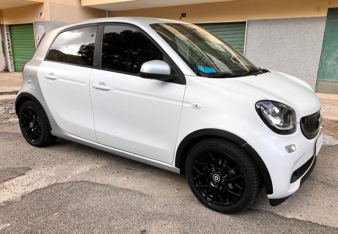 Smart ForFour 90 0.9 Turbo Passion GPL e pack sportivo