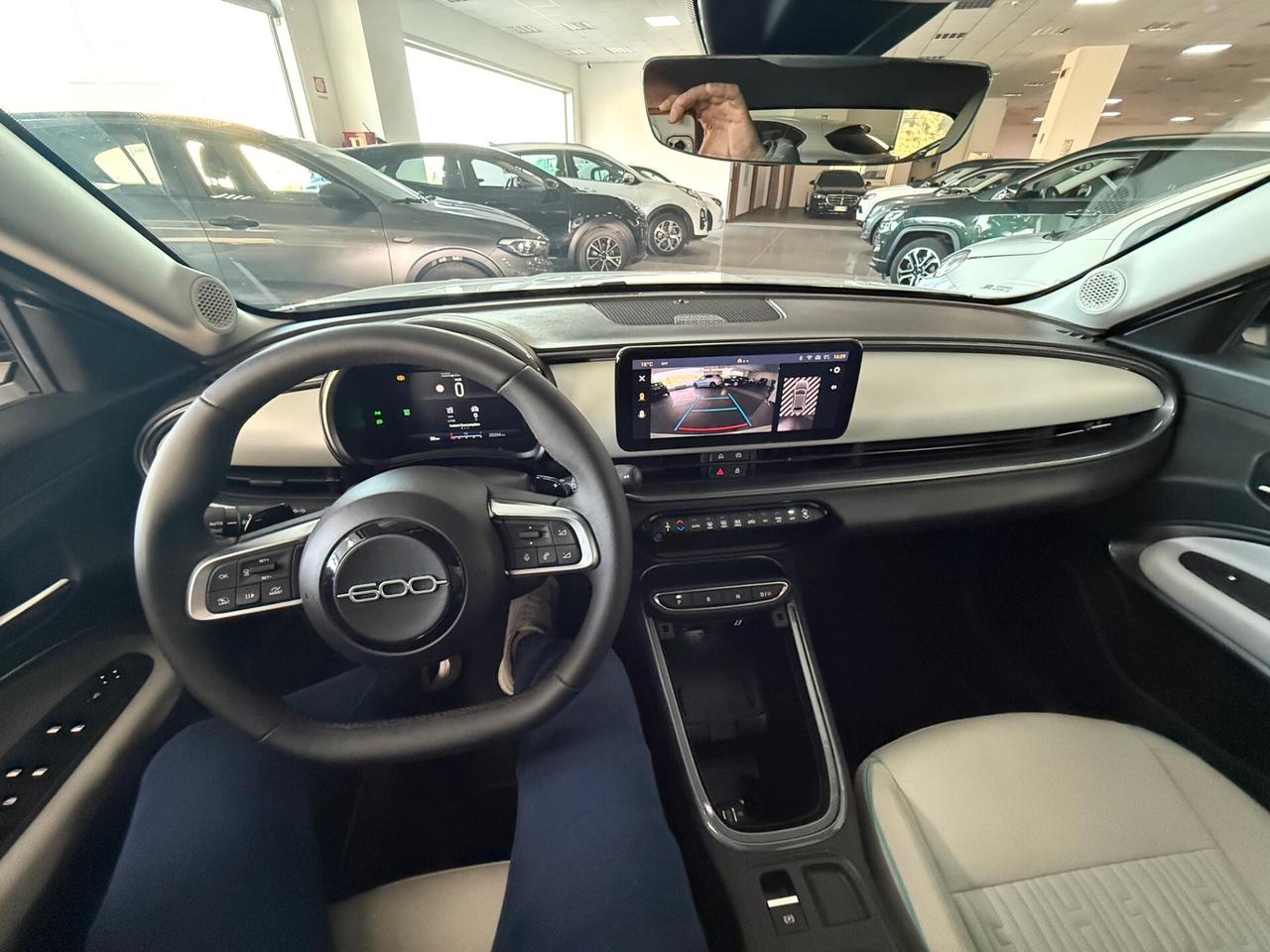 Fiat 600 1.2 HYBRID LA PRIMA