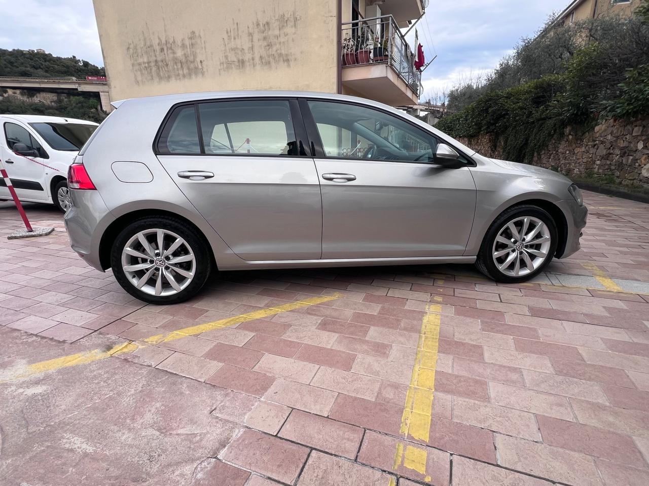 Volkswagen Golf 2.0 TDI 5p. 4MOTION Highline BlueMotion Tech.