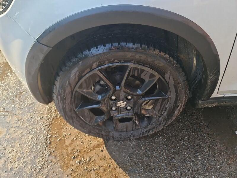 Suzuki Ignis Ignis 1.2 Hybrid Top