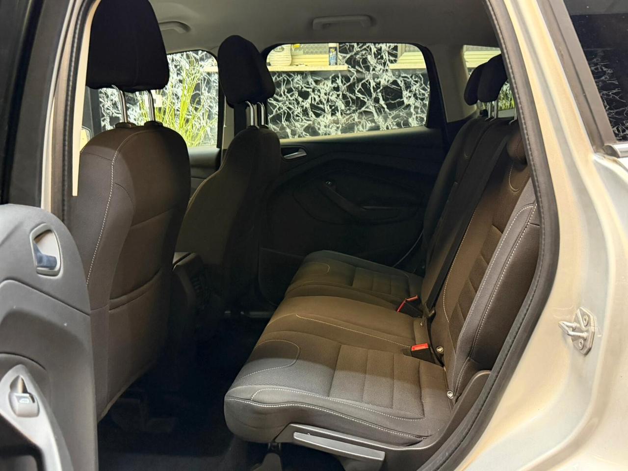 Ford Kuga 2.0 TDCI 140 CV 4WD Titanium