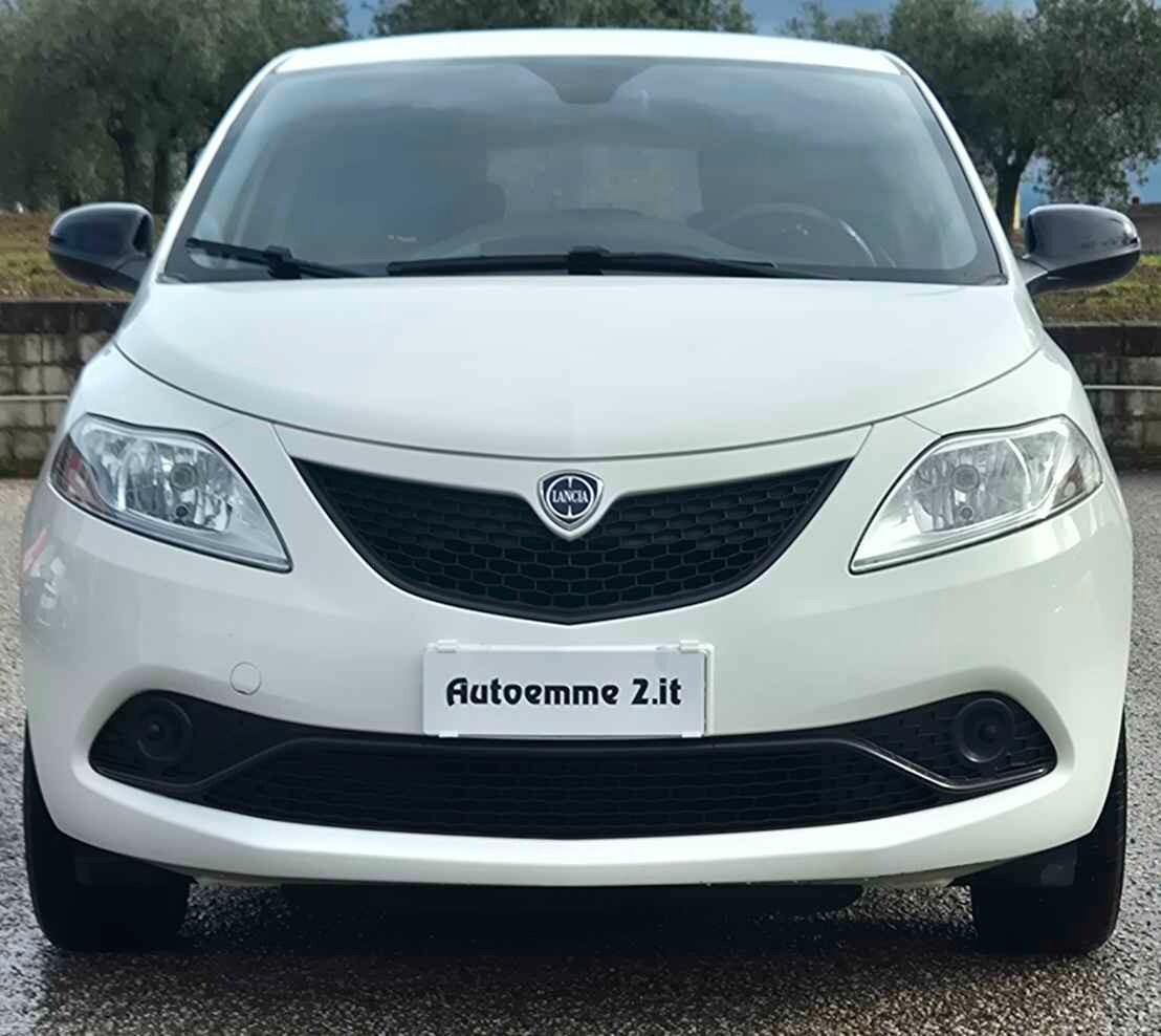 Lancia Ypsilon 1.2 69 CV 5 porte Gold