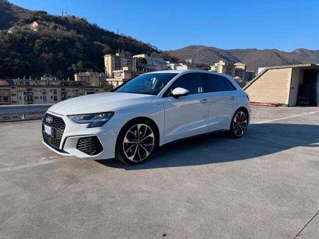 Audi A3 S-Line Sportback 35 1.5 tfsi 150cv