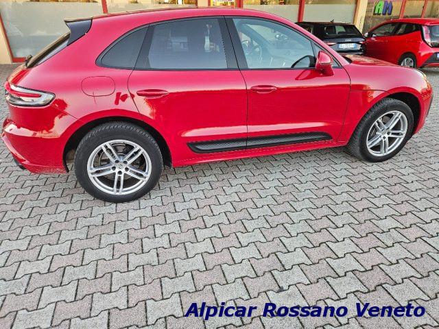 PORSCHE Macan 2.0 T