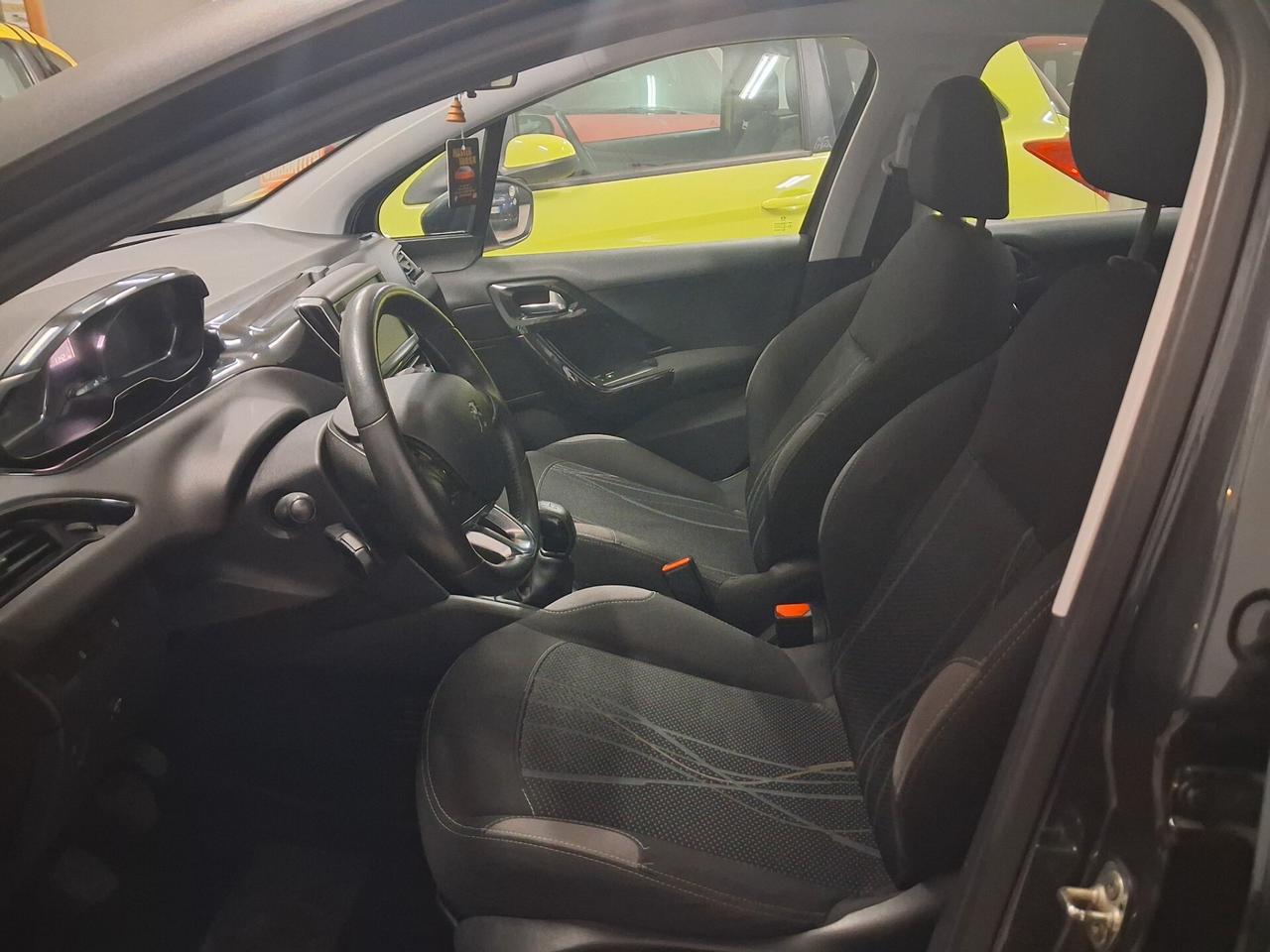 Peugeot 208 1.4 GPL scad 2036 unico prop 2015