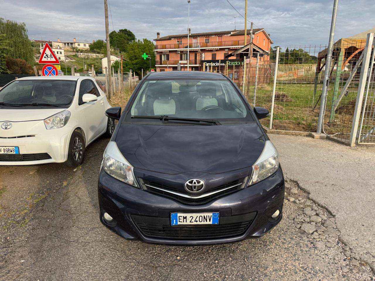 Toyota Yaris 1.0 3 porte Active NEOPATENTATI