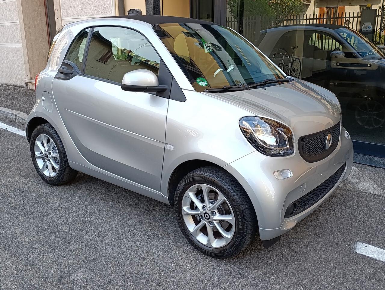 Smart ForTwo 70 1.0 twinamic aut. solo Km 8.142