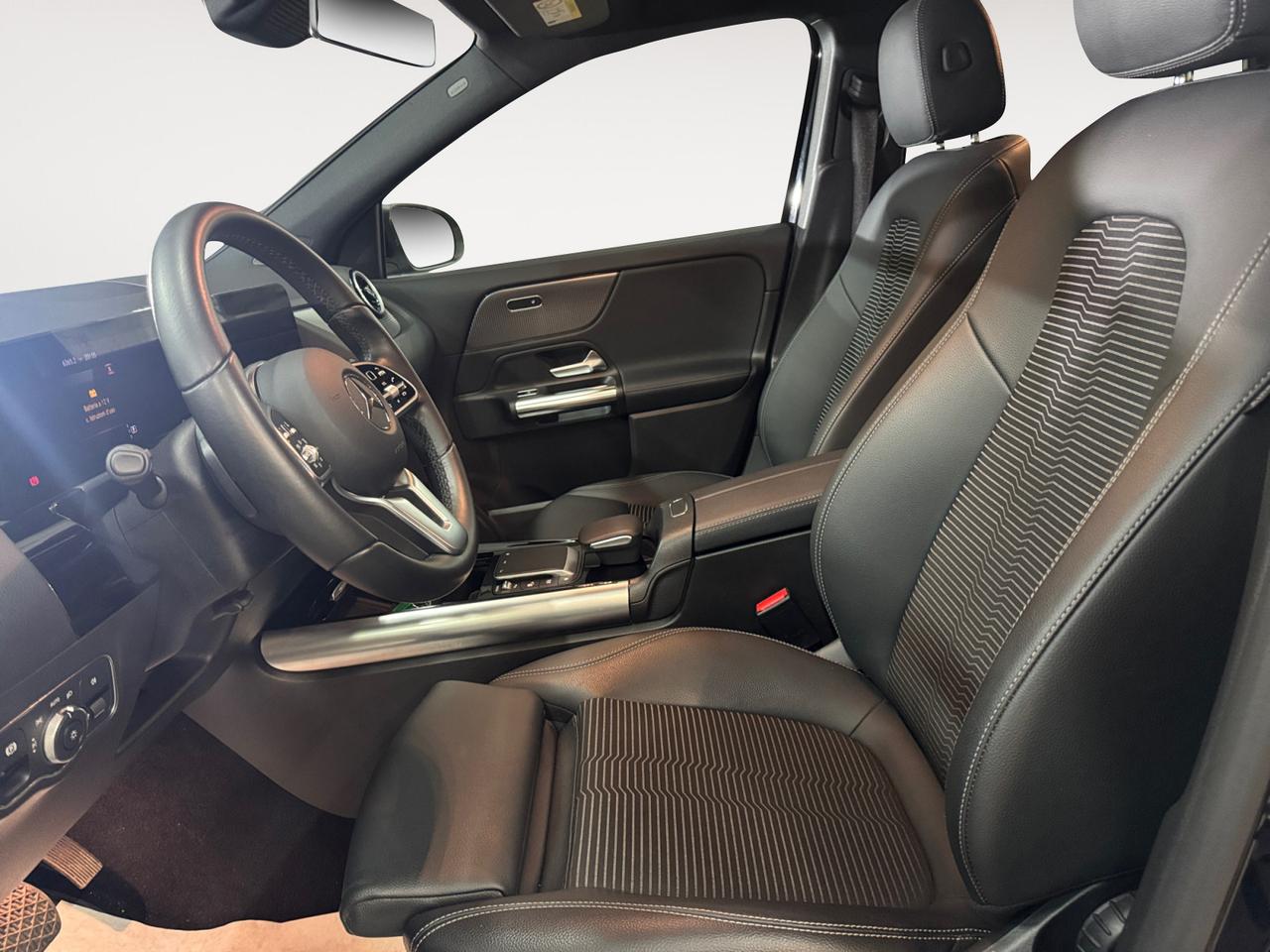 Mercedes-Benz GLA 200 Business auto