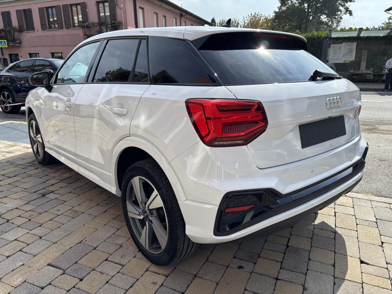Audi Q2 30 1.0 tfsi Admired TETTO-NAVI-CAM-18"