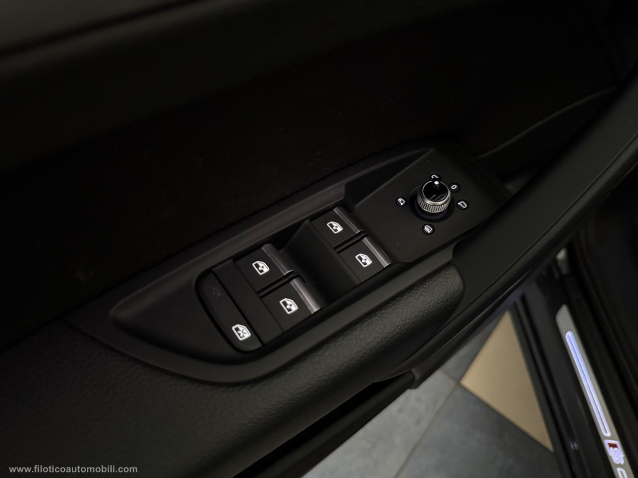 AUDI Q5 40 TDI 204CV qu. S tr. S line MATRIX - LUCI AMBIENTE FULL