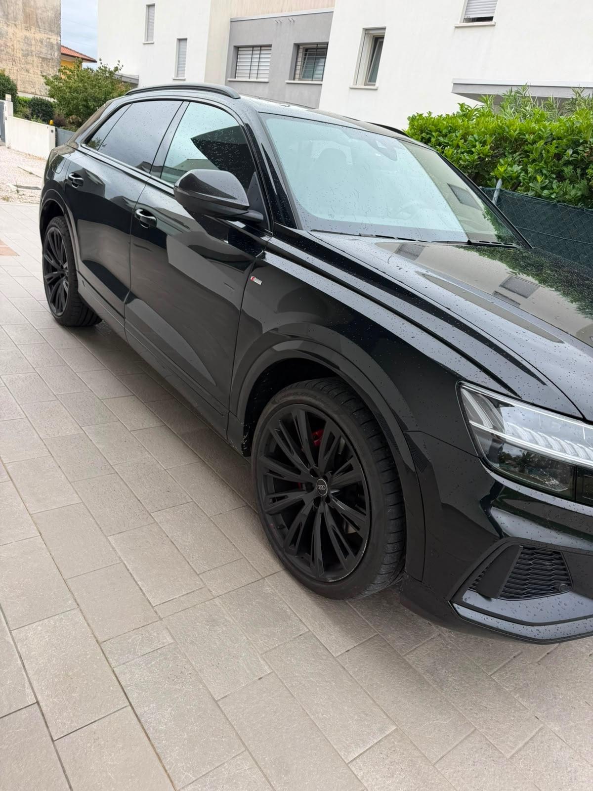 Audi Q8 SUV 50 TDI 286 CV quattro tiptronic S line edition