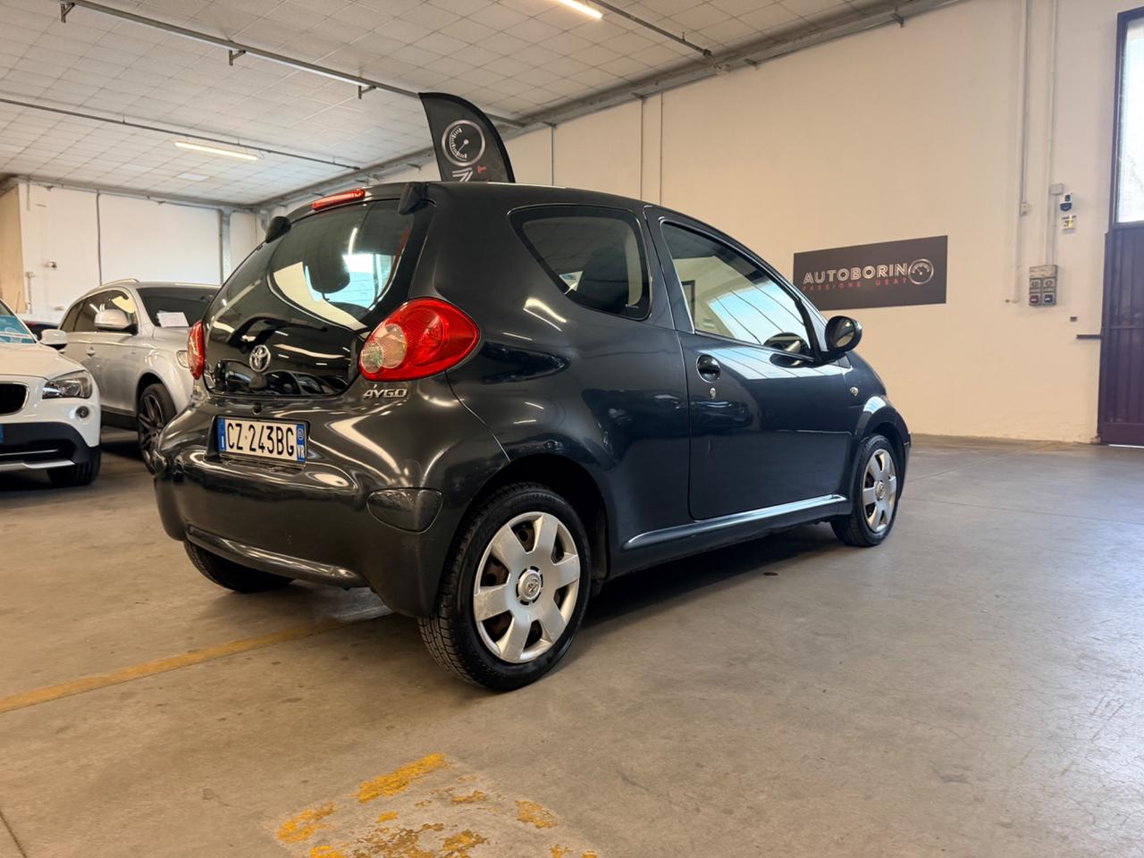 Toyota Aygo 1.0 12V VVT-i 3 porte Sol