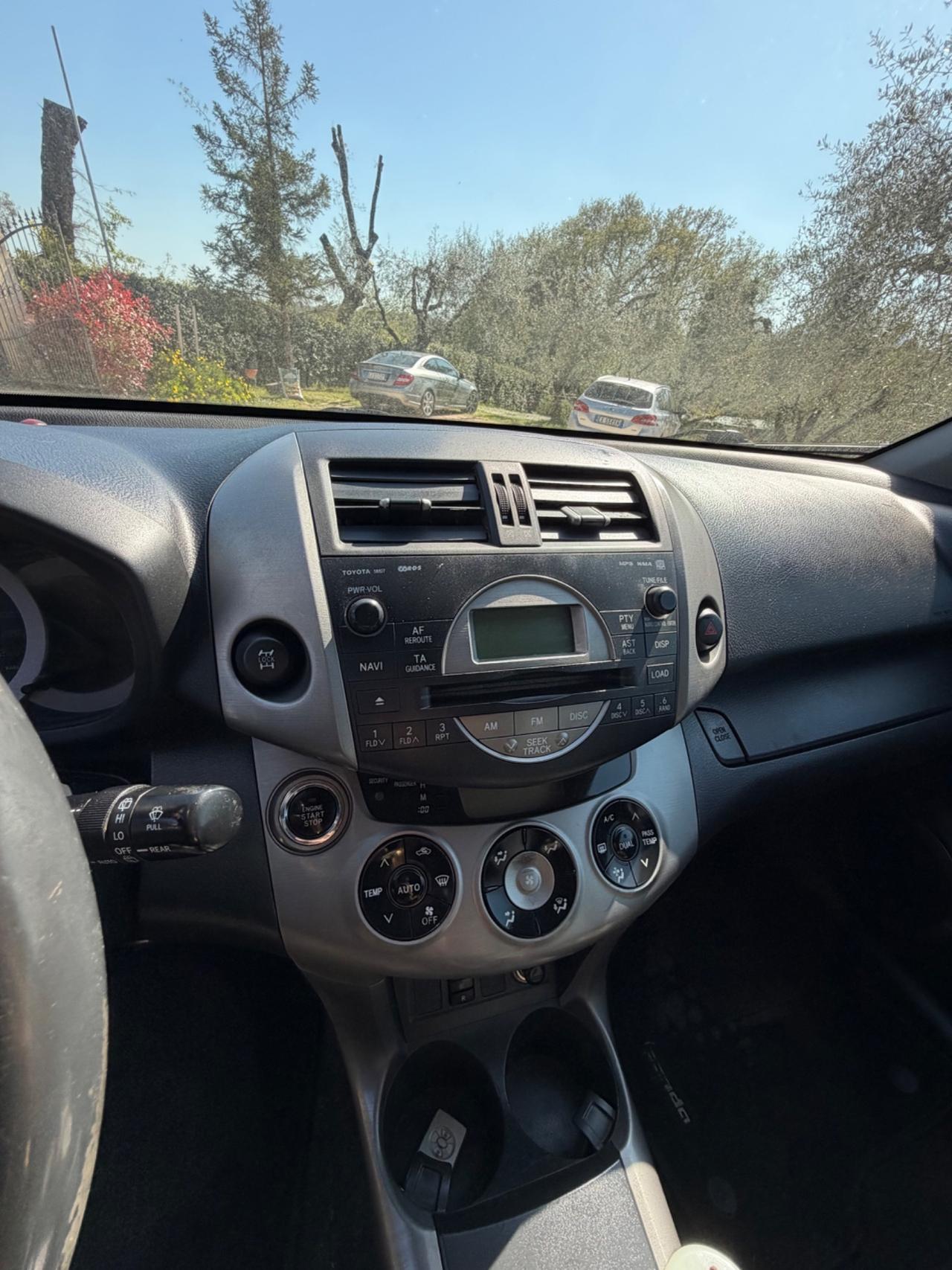 Toyota RAV 4 RAV4 2.2 D-4D 136 CV Luxury