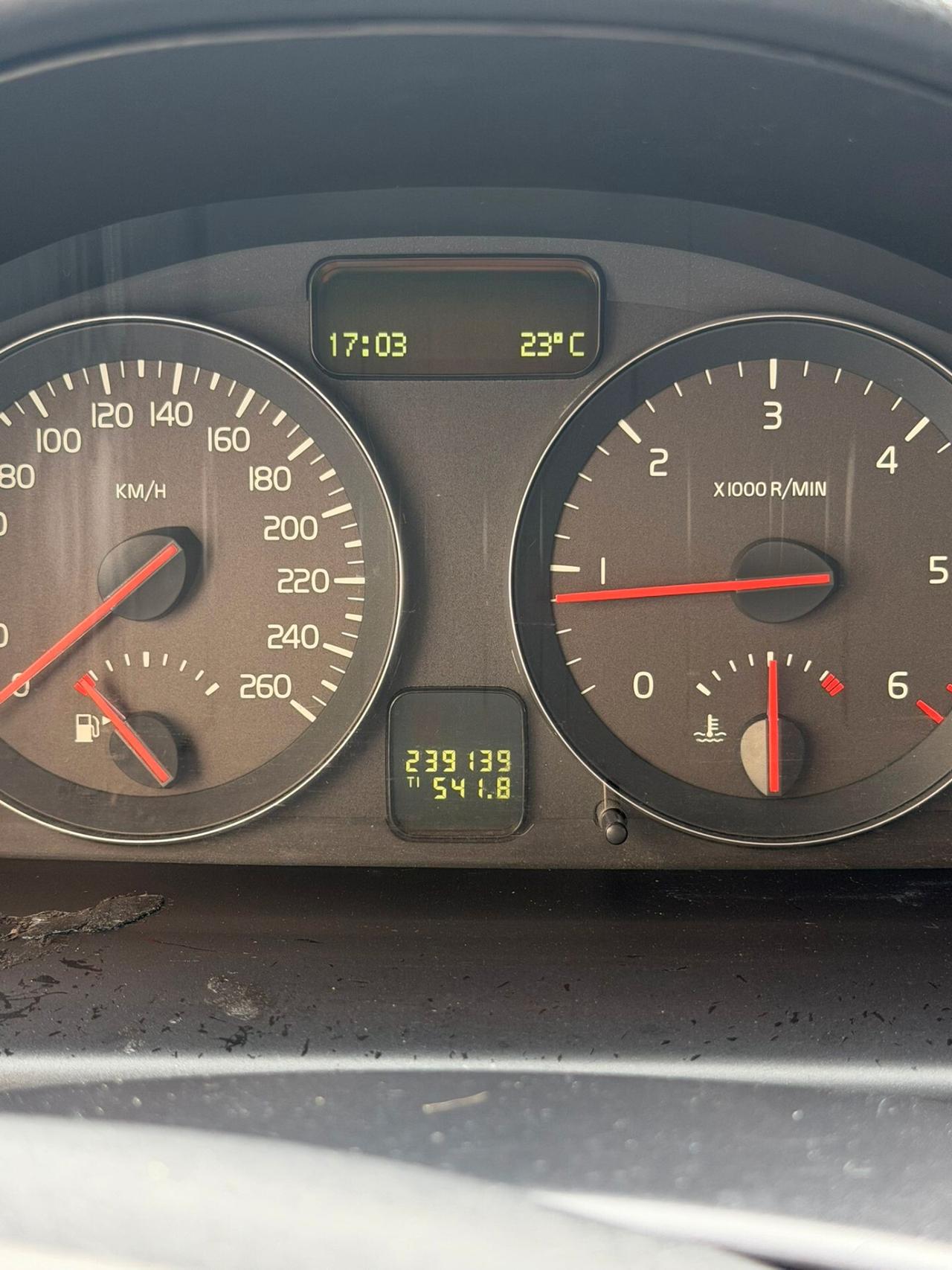 VOLVO V 50