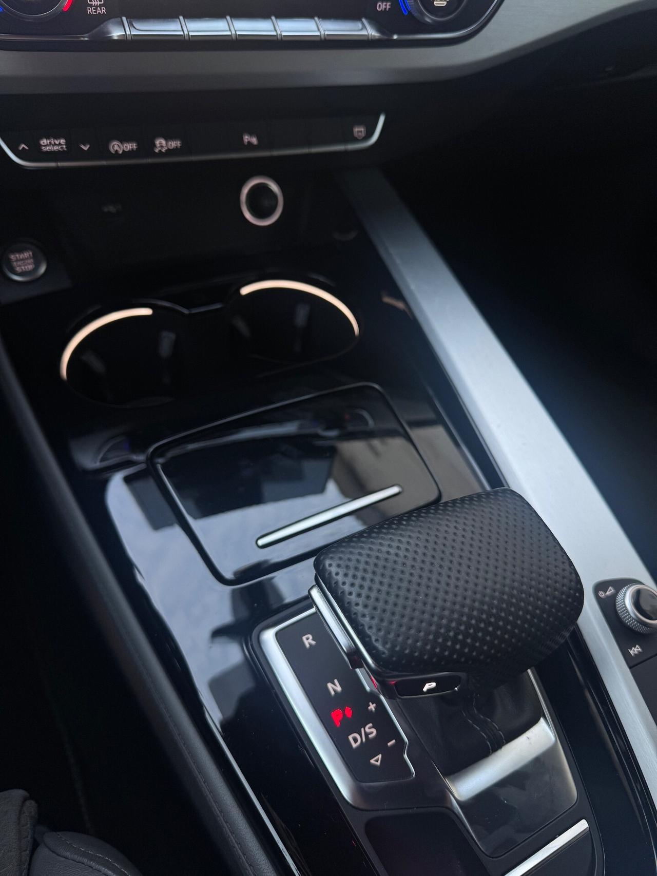 Audi A4 Avant 40 TDI S tronic QUATTRO