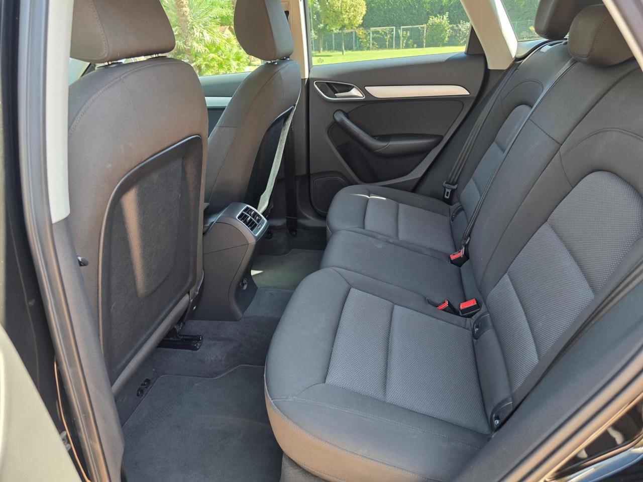 Audi Q3 2.0 tdi Sport 120cv s-tronic