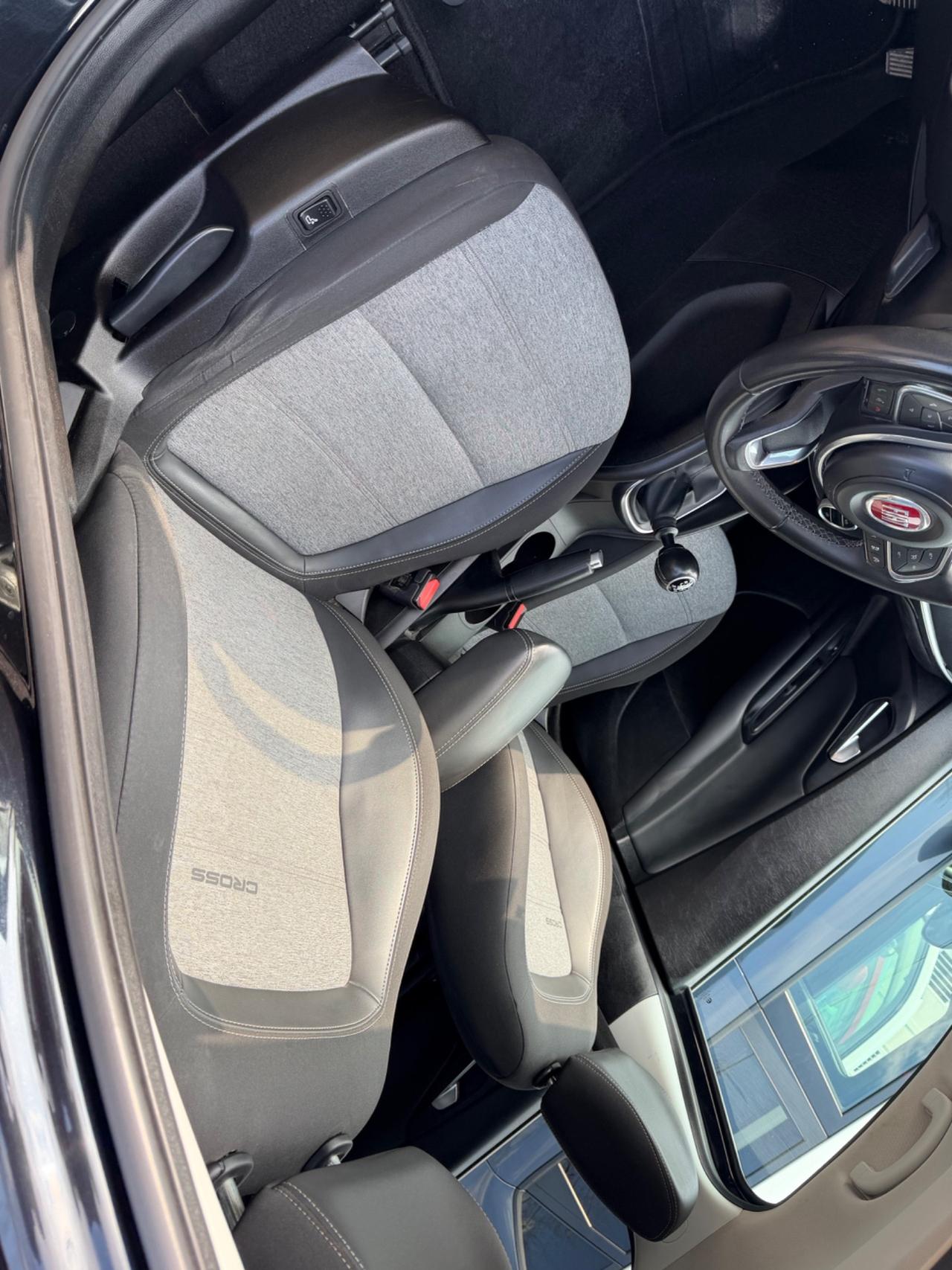 Fiat Tipo 1.6 Mjt S&S 5 porte Cross