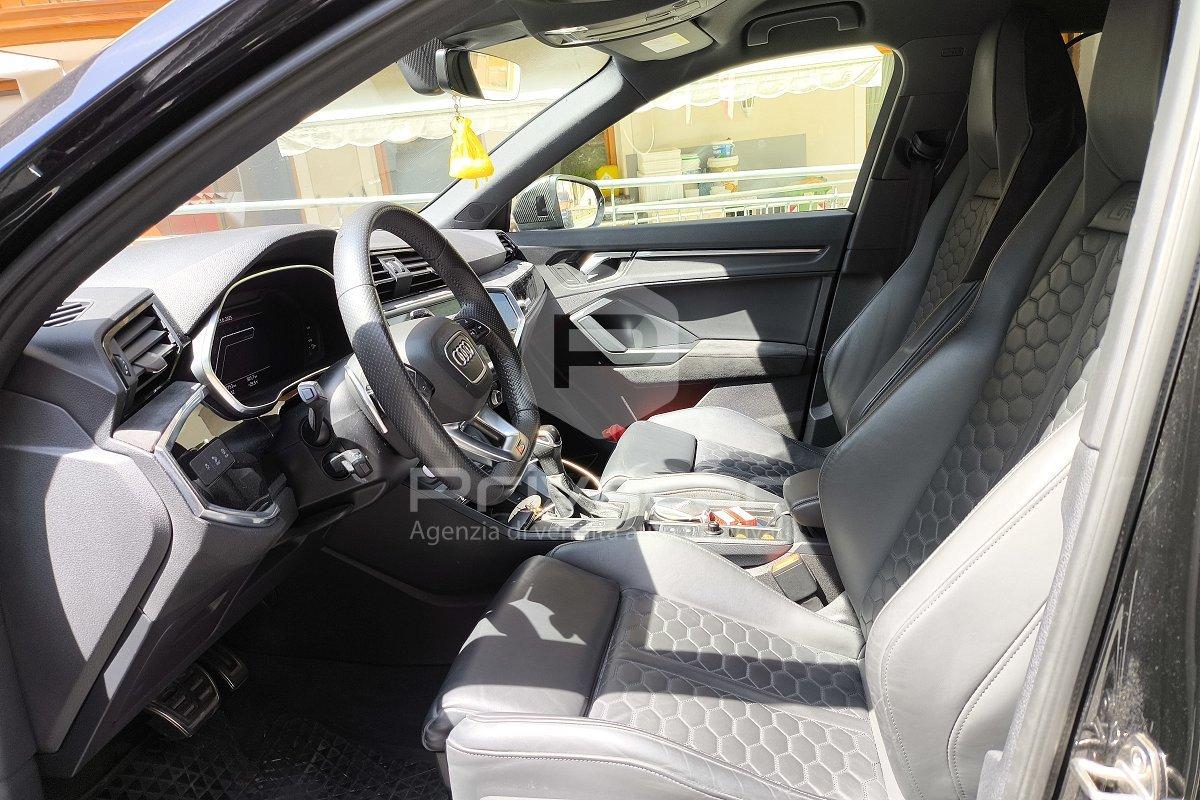 AUDI RS Q3 quattro S tronic