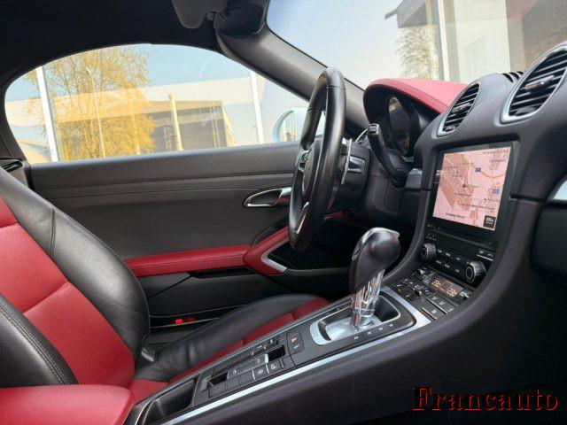 PORSCHE 718 Spyder 2.0 pdk