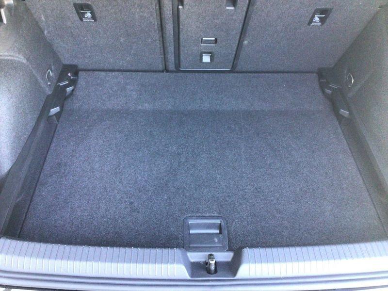 Volkswagen Golf GTI 2.0 TSI GTI