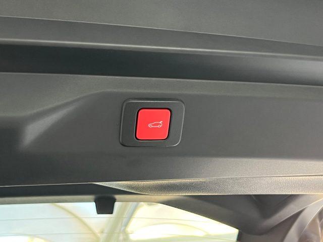 PEUGEOT 3008 Hybrid 145 e-DCS6 GT TUA DA ?389,00 MENSILI