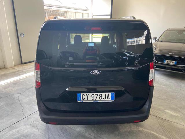 FORD Tourneo Courier 1.0 EcoBoost Titanium