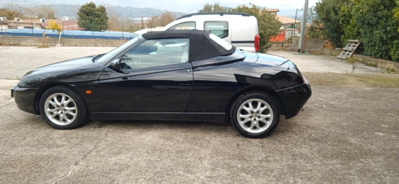Alfa Romeo GTV Spider 2.0i JTS 16V cat