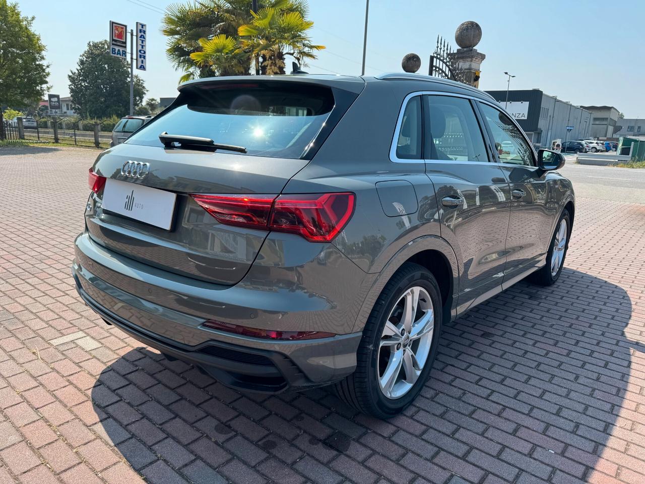 Audi Q3 35 TDI S tronic line edition