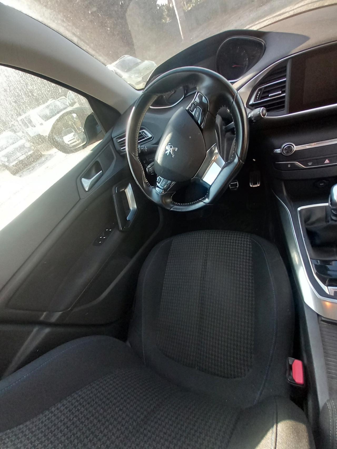 Peugeot 308 PureTech Turbo 110 S&S Active