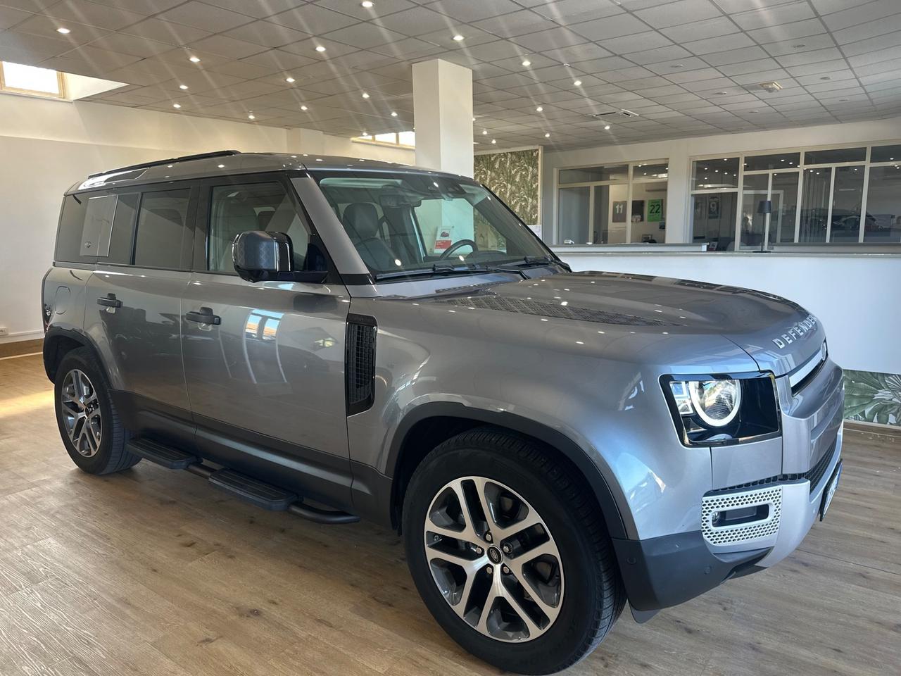 Land Rover Defender 110 3.0D I6 250 CV AWD Auto!