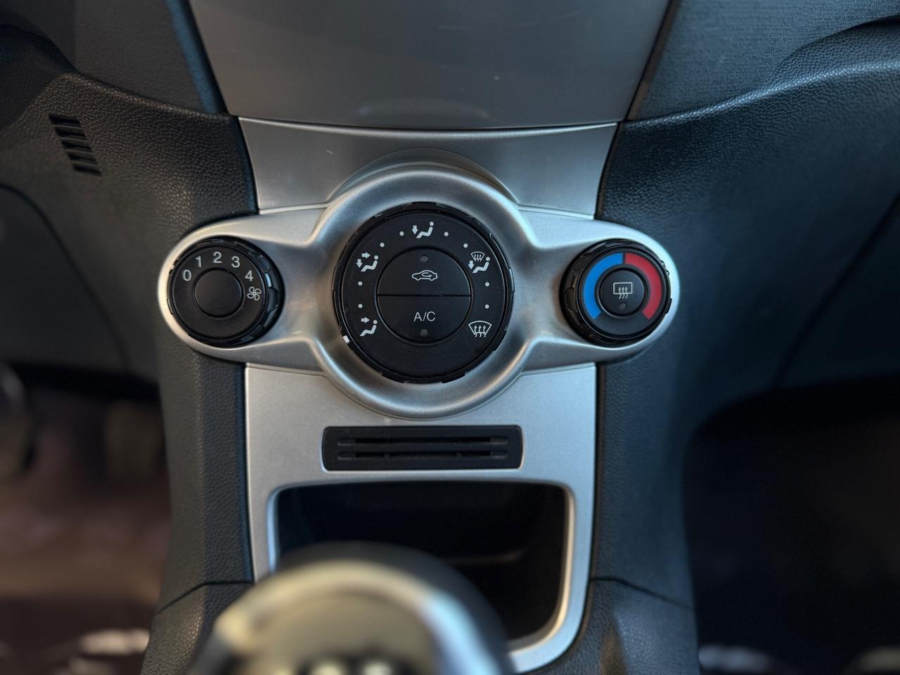 Ford Fiesta 1.2 82 CV 5 porte