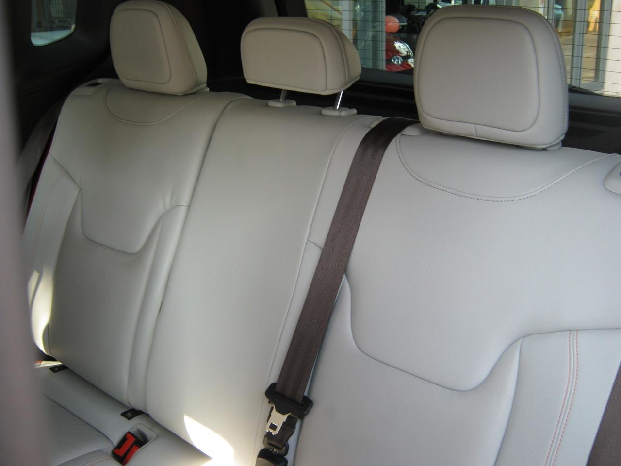 Jeep Renegade 1.6 Mjt 120 CV Limited navi -pelle