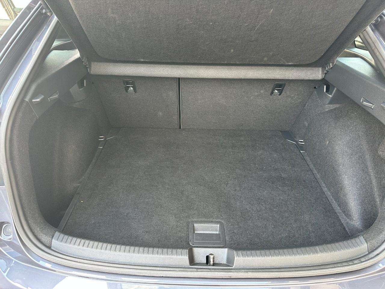 Volkswagen Taigo 1.0 tsi R-Line 115cv