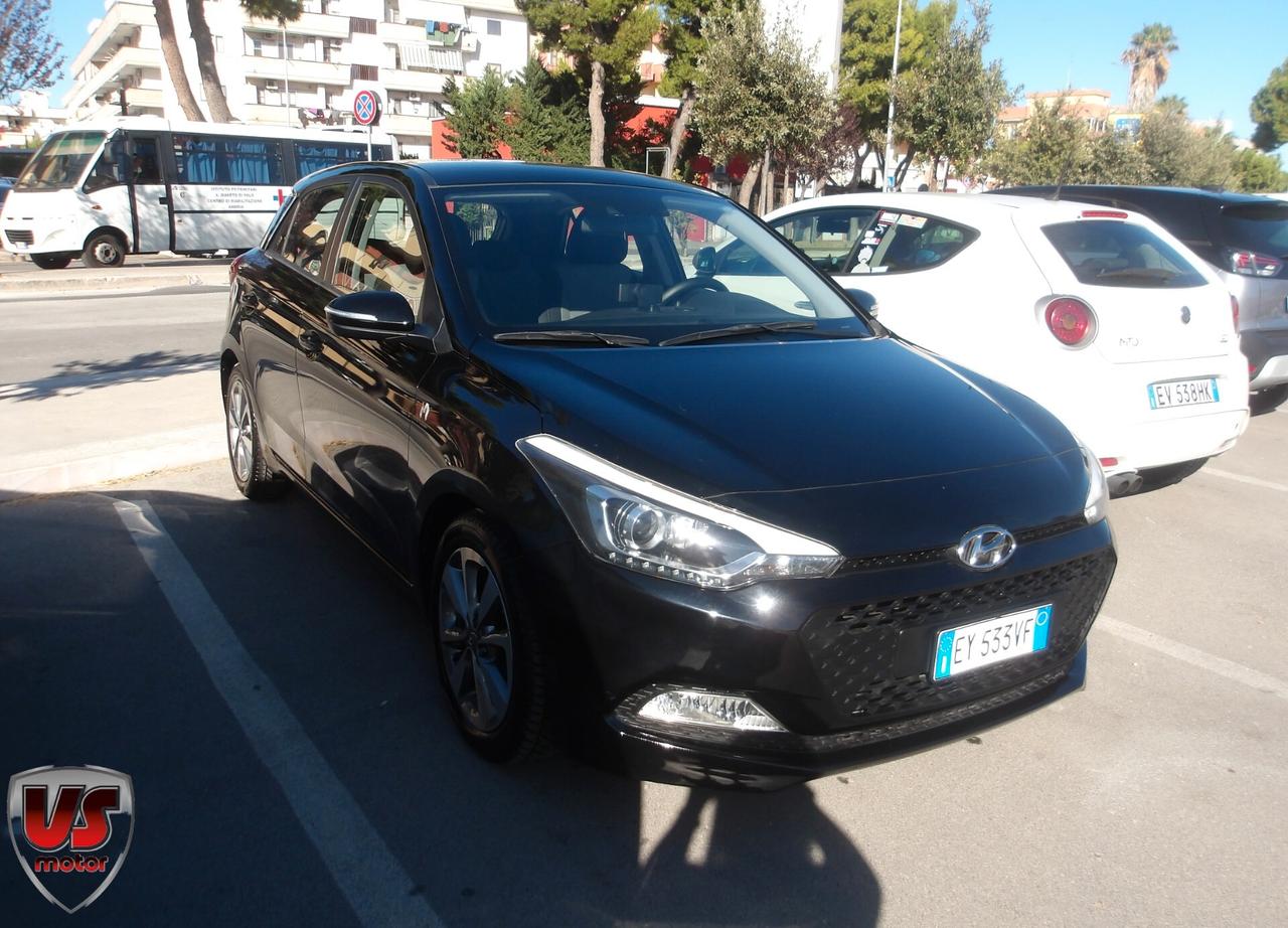HYUNDAI I20 1.2 BENZ-2015