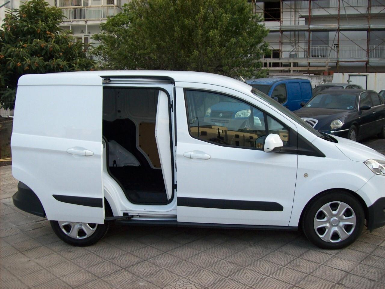 Ford Transit Courier Van 1.5 TDCi 95CV Trend