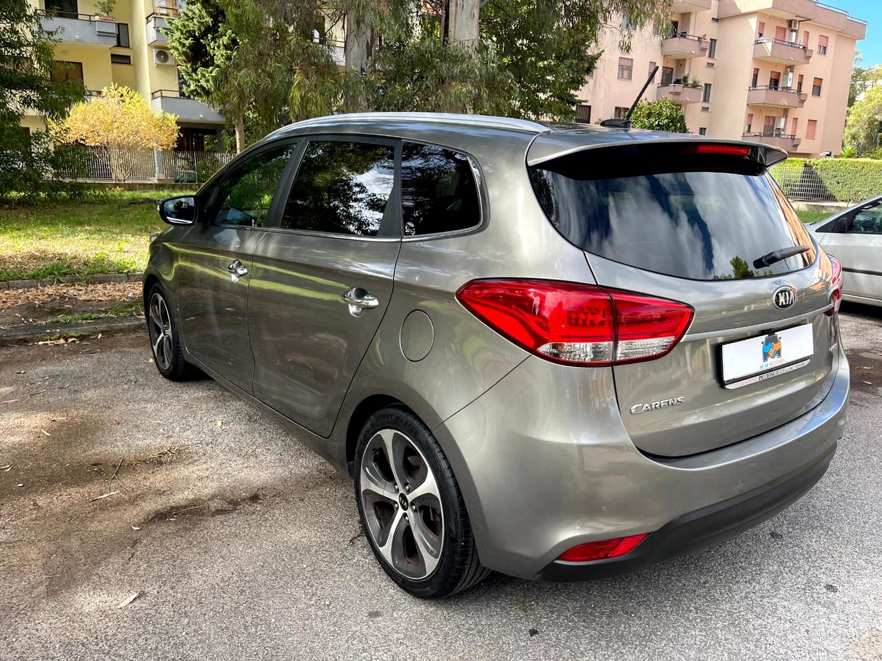 Kia Carens 24 MESI DI GARANZIA 1.7 crdi AUTOMATICA NEOPATENTATI