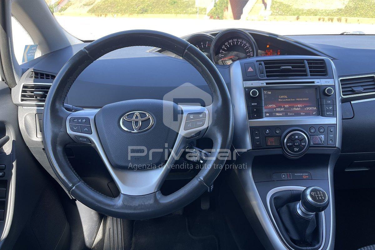 TOYOTA Verso 1.6 D-4D Active